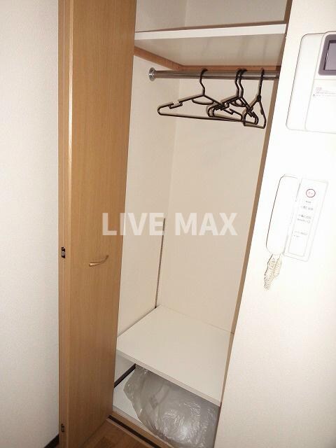 プレサンス京都二条城前の物件内観写真