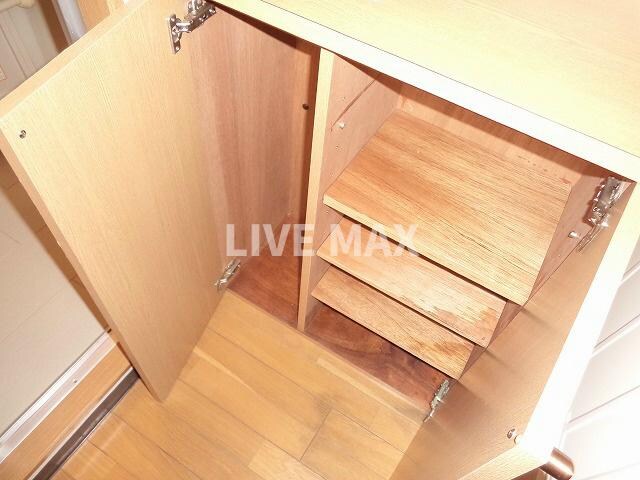 プレサンス京都二条城前の物件内観写真