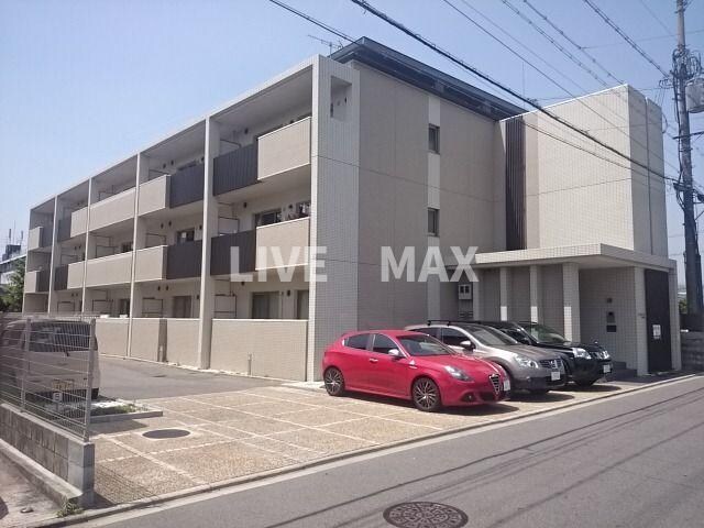 エスポアール西大路の物件外観写真