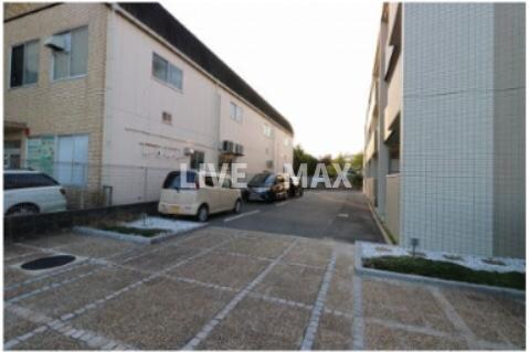 エスポアール西大路の物件外観写真