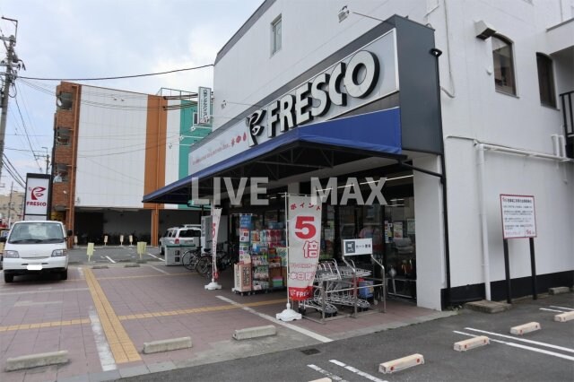 エスポアール西大路の物件外観写真