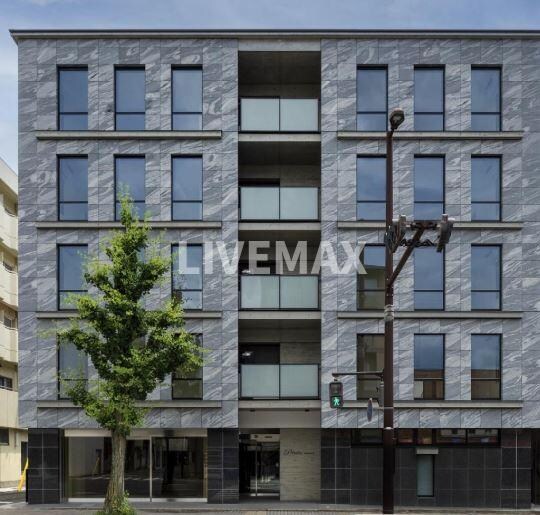 プランドール神宮丸太町の物件外観写真