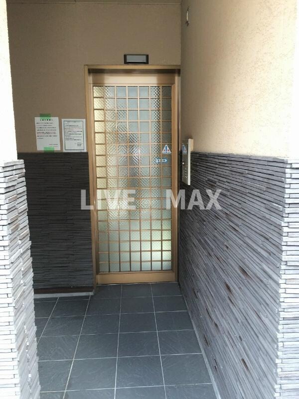 フラッティ七条大橋の物件外観写真