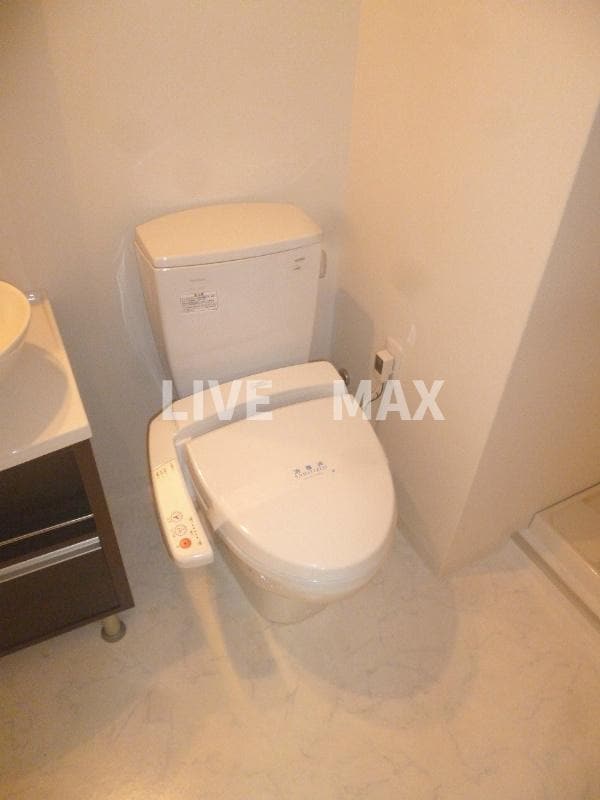 プレサンスNEO京都烏丸の物件内観写真