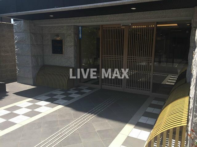 プレサンス京大前の物件外観写真