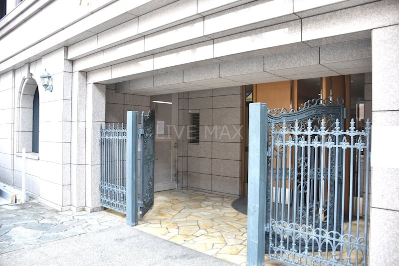 ベラジオ烏丸三条の物件外観写真