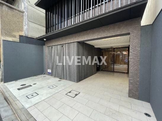 La Fite KARASUMAの物件外観写真