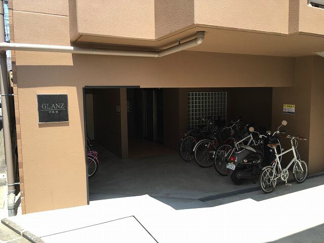 GLANZ七条通の物件外観写真