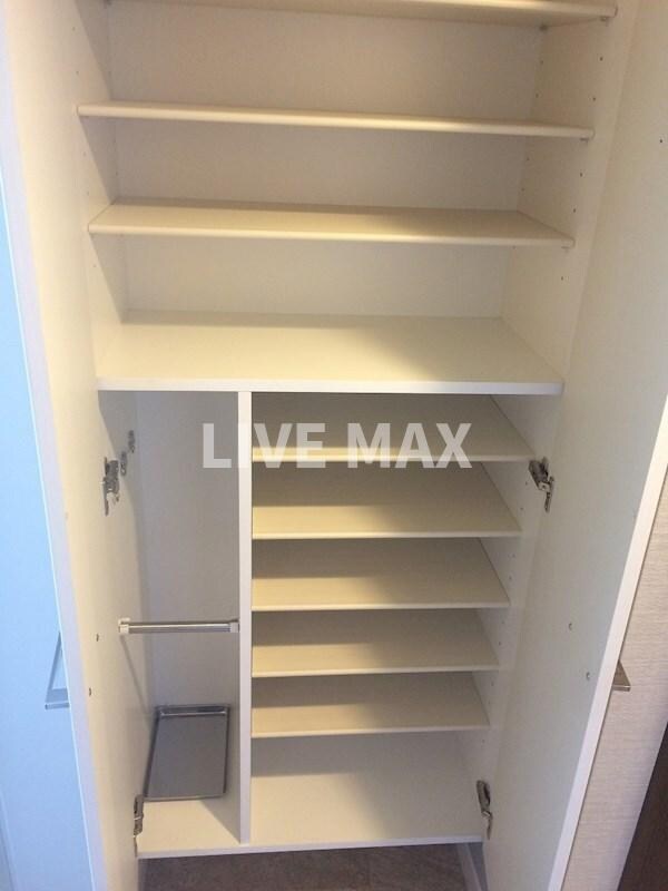 PIERIS GARDENの物件内観写真