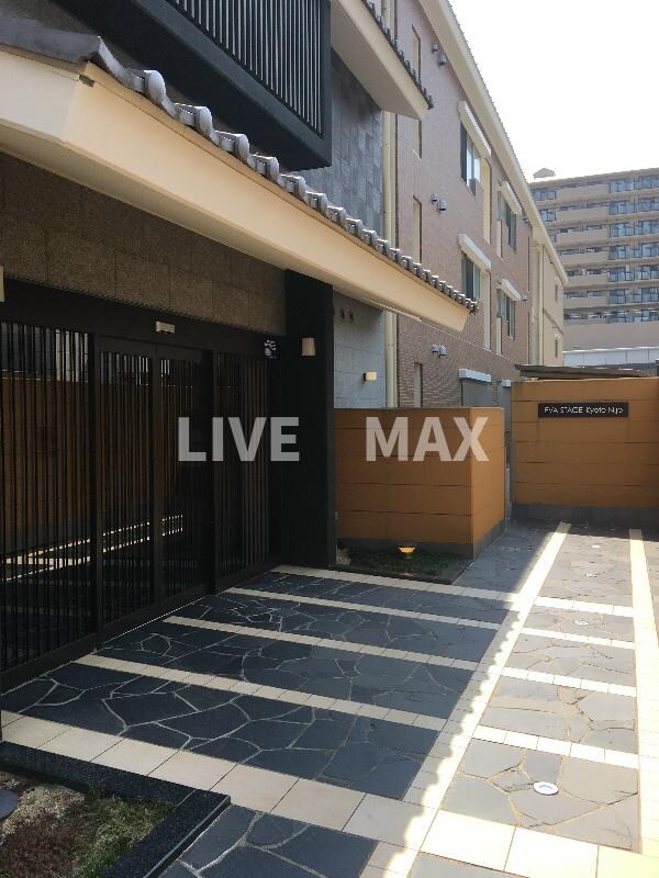 エヴァーステージ京都二条の物件外観写真