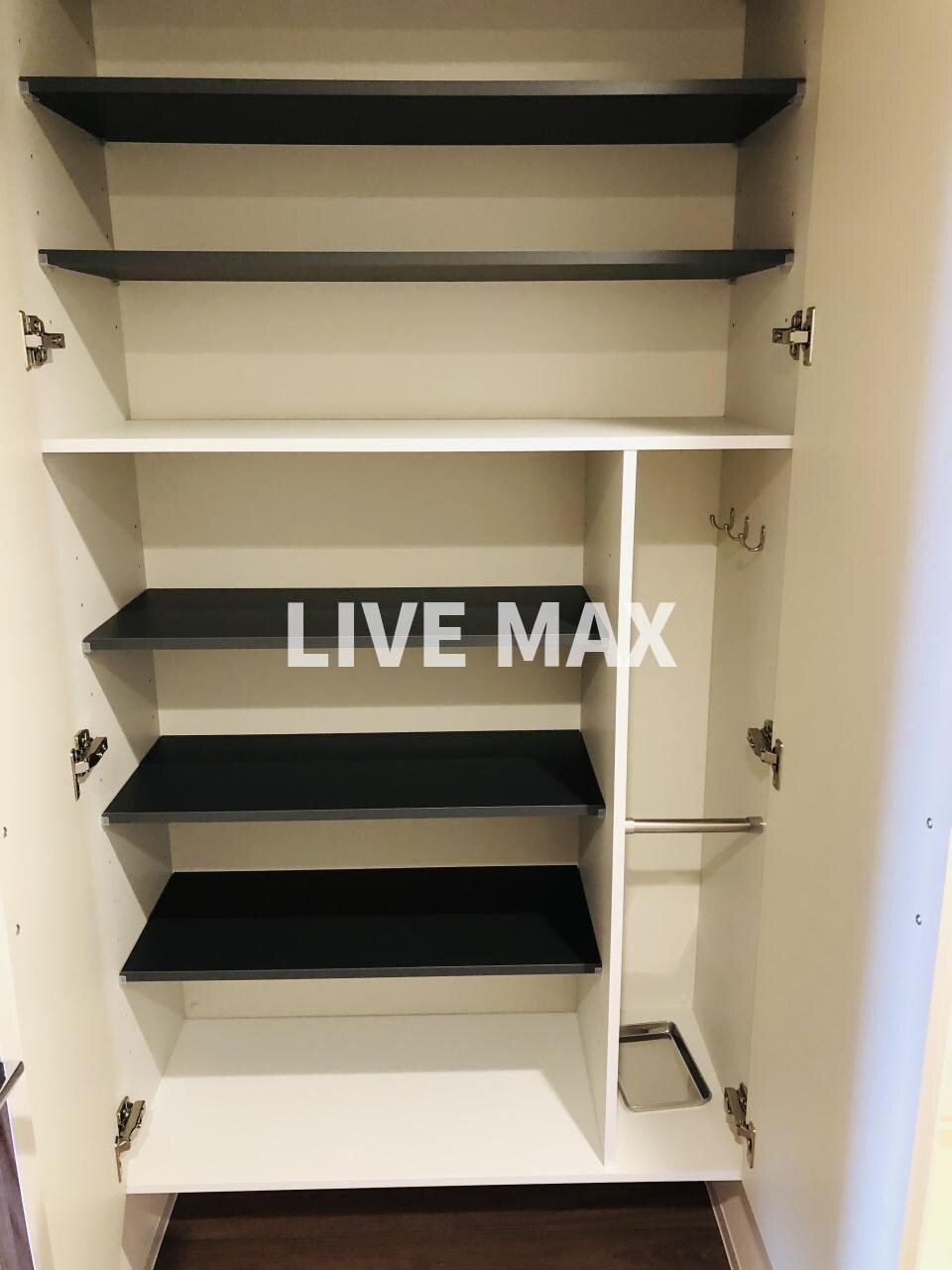 スワンズ京都東寺ガーデンの物件内観写真