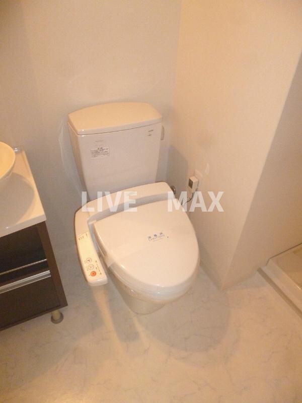 プレサンスNEO京都烏丸の物件内観写真