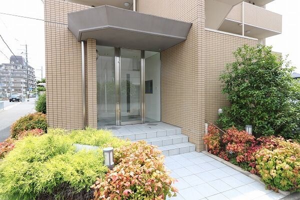 マ・ピエースの物件外観写真