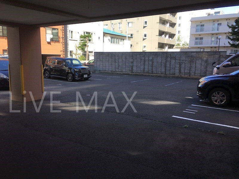 Ａｚｚｕｒｒｉ　Ｇａｒｄｅｎ山鼻の物件外観写真