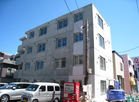 ラベンデール山鼻の物件外観写真