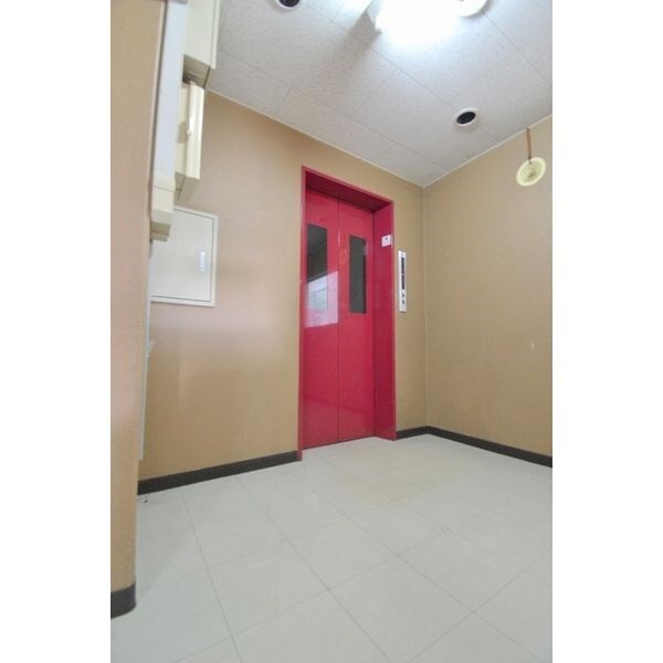 プレジール山鼻の物件外観写真