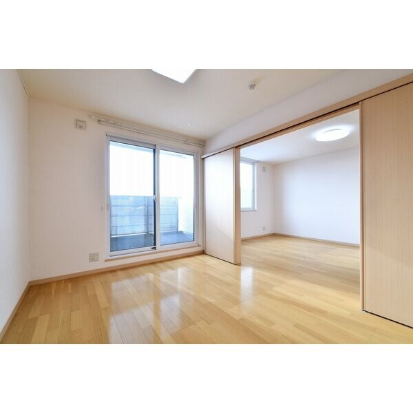 レジデンス苗穂本町の物件内観写真