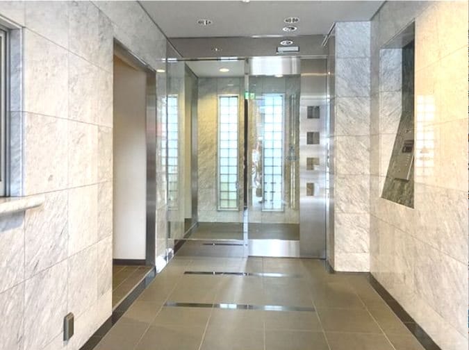 アルファスクエア大通の物件外観写真