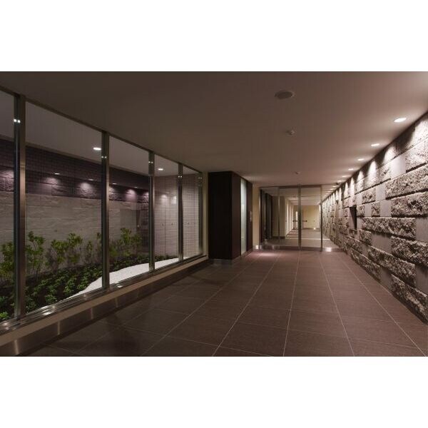 レジディア大通公園の物件外観写真