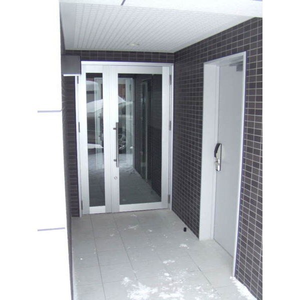 ロワシャルマンの物件外観写真