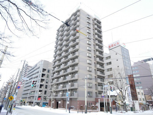 ティアラ資生館の物件外観写真