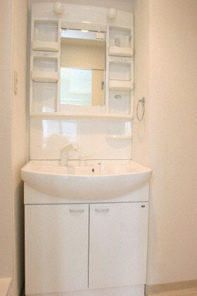 ティアラ資生館の物件内観写真