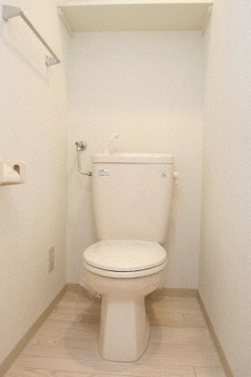 ティアラ資生館の物件内観写真