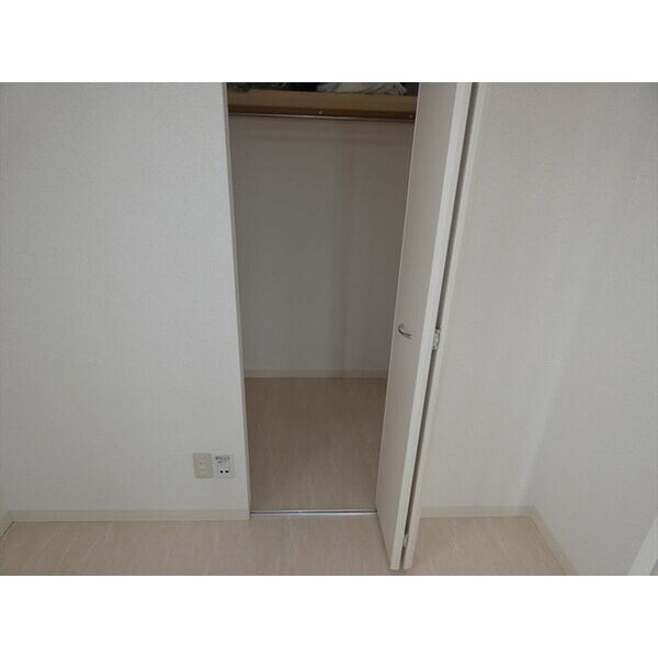 セルベッサ札幌レジデンスの物件内観写真