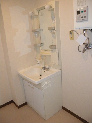 サンテラス宮の森の物件内観写真