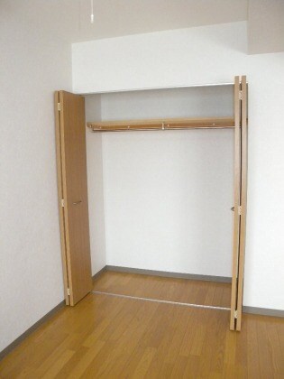 サンテラス宮の森の物件内観写真