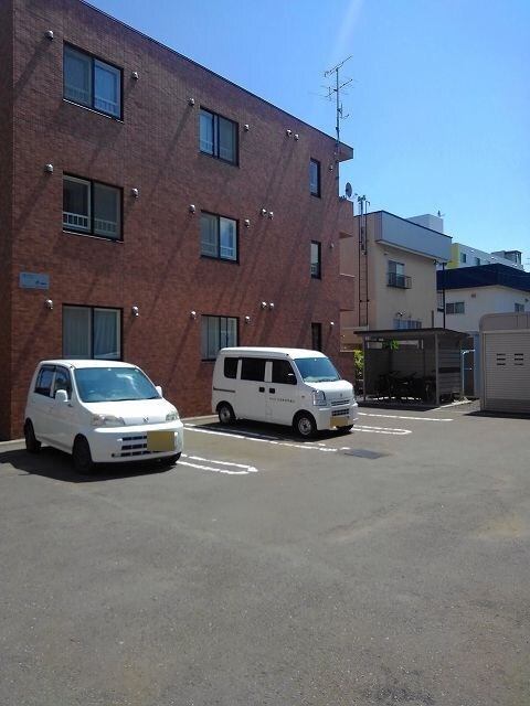 フォルシュ北円山の物件外観写真