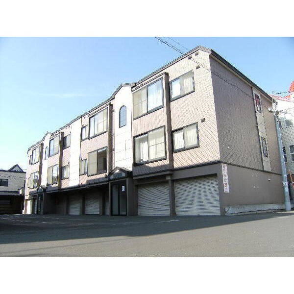 金盛マンション B棟の物件外観写真