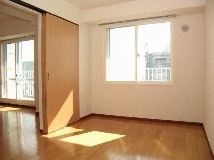 ティアラタワー中島倶楽部の物件内観写真