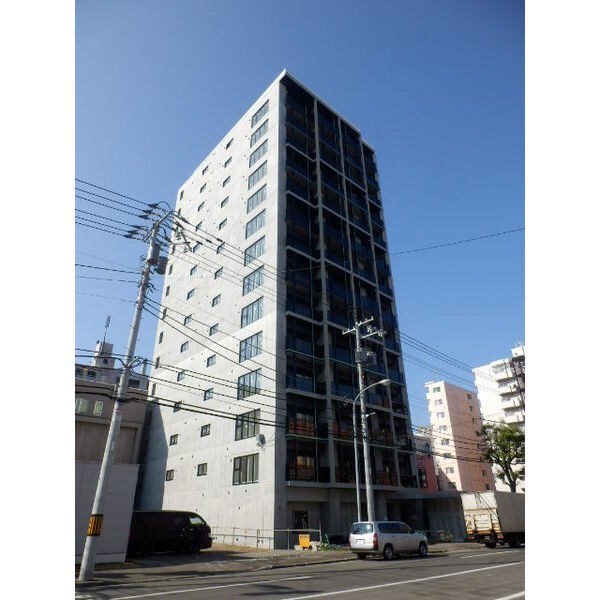 MODENA FINESTの物件外観写真