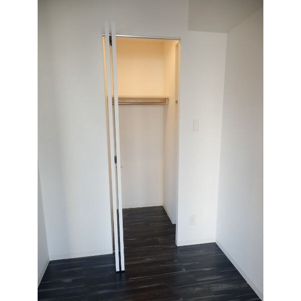 MODENA FINESTの物件内観写真