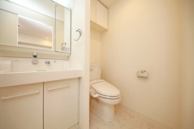 ラフィネタワー札幌南３条の物件内観写真