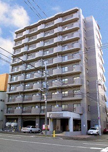 ティアラN5の物件外観写真