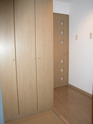 ティアラN5の物件内観写真