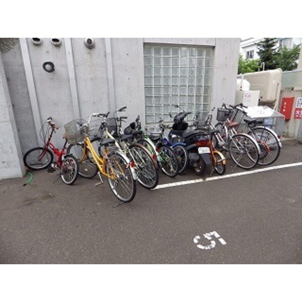 エムプラス山鼻の物件内観写真