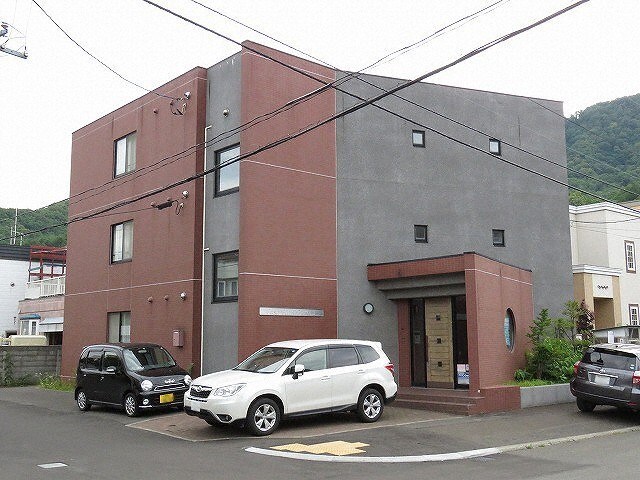 石山通駅 徒歩7分 3階の物件外観写真