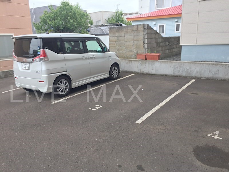 アべニュー神宮の物件外観写真