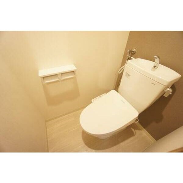 セブンスコート円山の物件内観写真