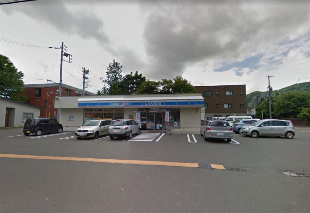 タウンコート山鼻の物件外観写真