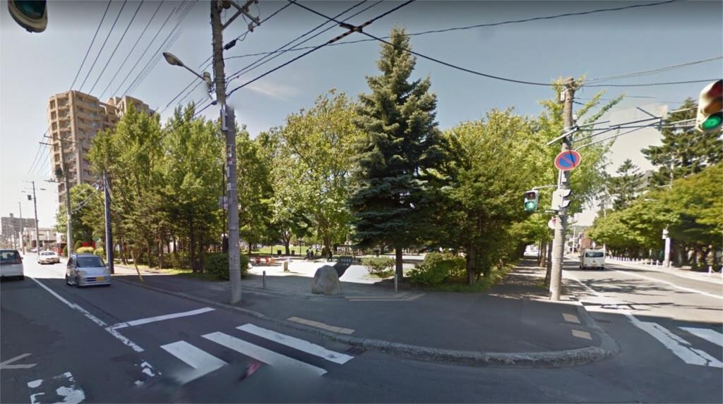 タウンコート山鼻の物件外観写真