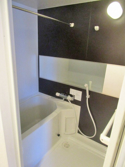 ラヴェーラ円山鳥居前の物件内観写真