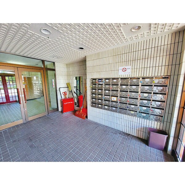 プレジール山鼻の物件外観写真