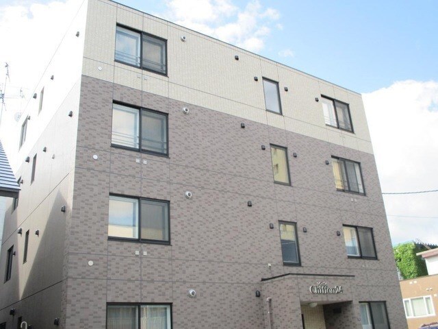 ２２１　円山テラスの物件外観写真