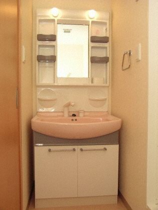 ティアラタワー中島倶楽部の物件内観写真