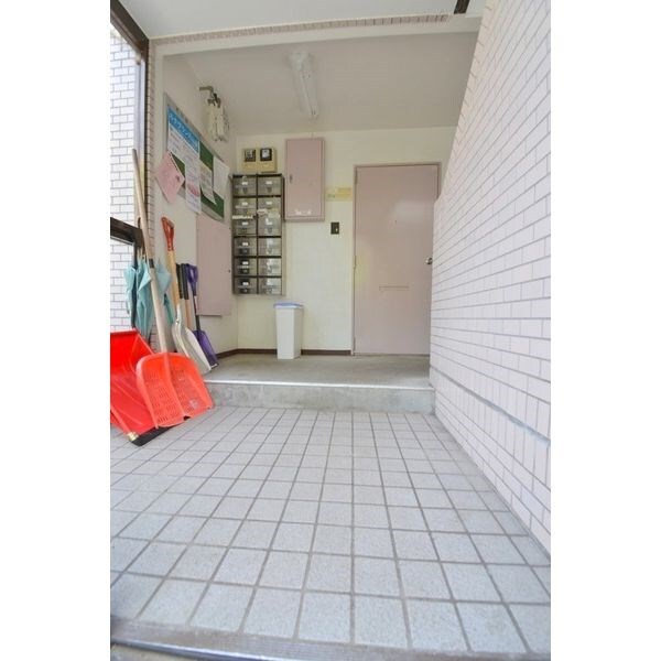 ルナグランス山鼻の物件外観写真