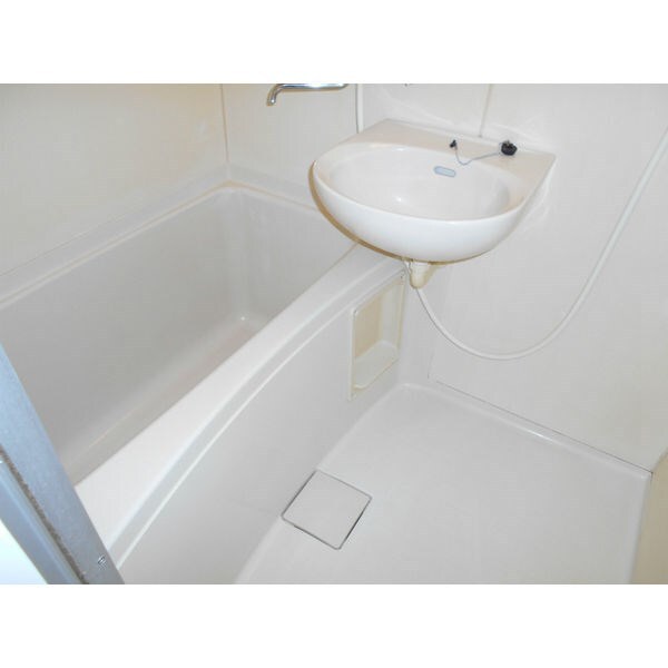 ルナグランス山鼻の物件内観写真